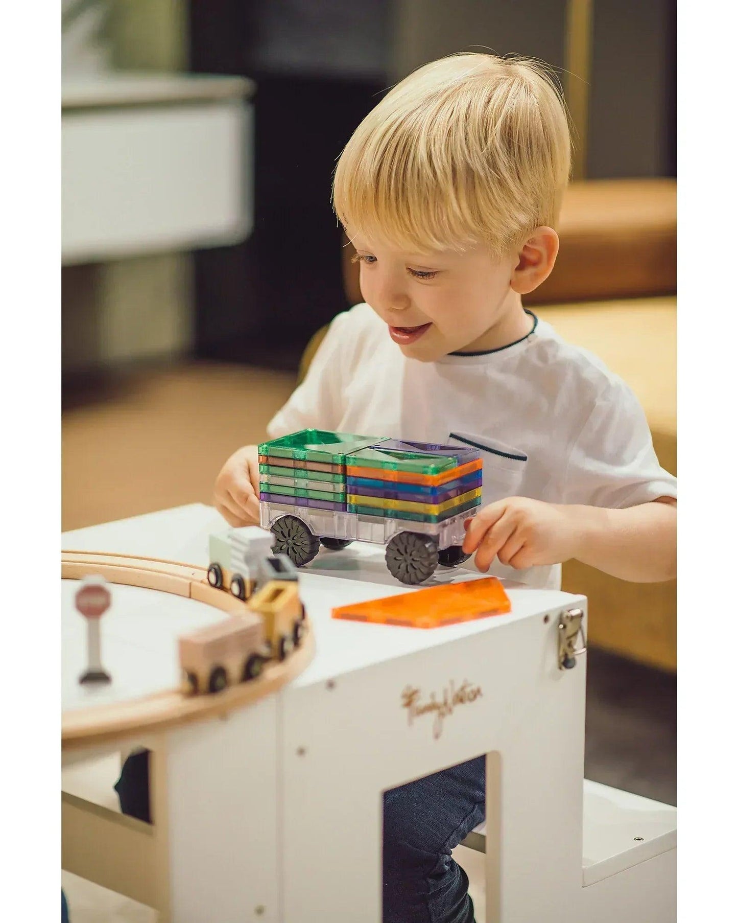 Torre Montessori 2 in 1 - Bianco - Convertibile in Tavolo+Sedia - Munakids