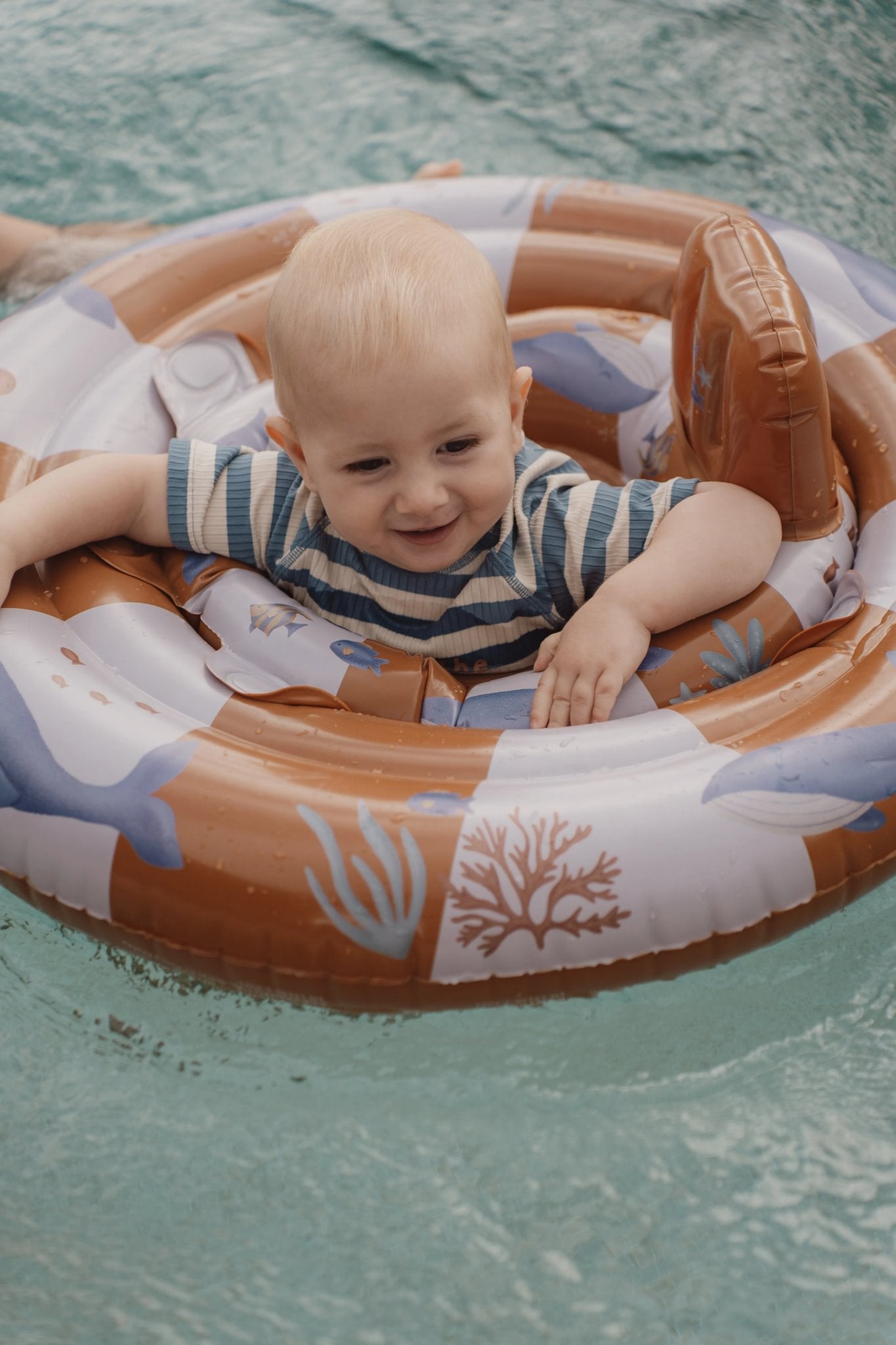 Baby Float Ocean World Marrone | 6-12 mesi